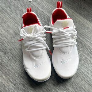 Nike Air Presto sneakers with Red Interior.